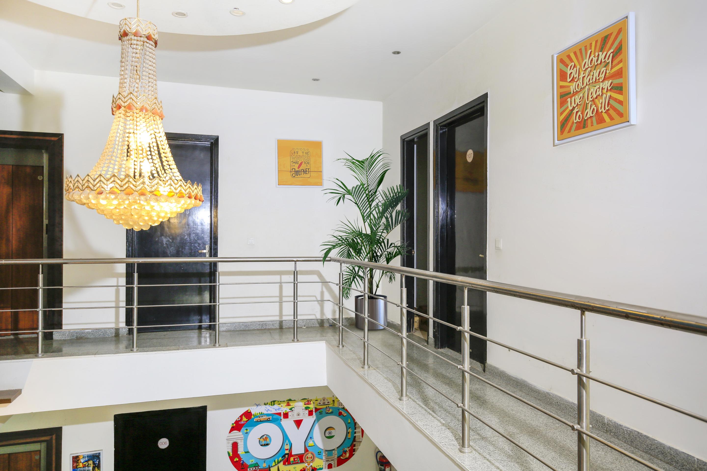 Hotel O Golf Stays Near Aravali Biodiversity Park غورغاون المظهر الخارجي الصورة
