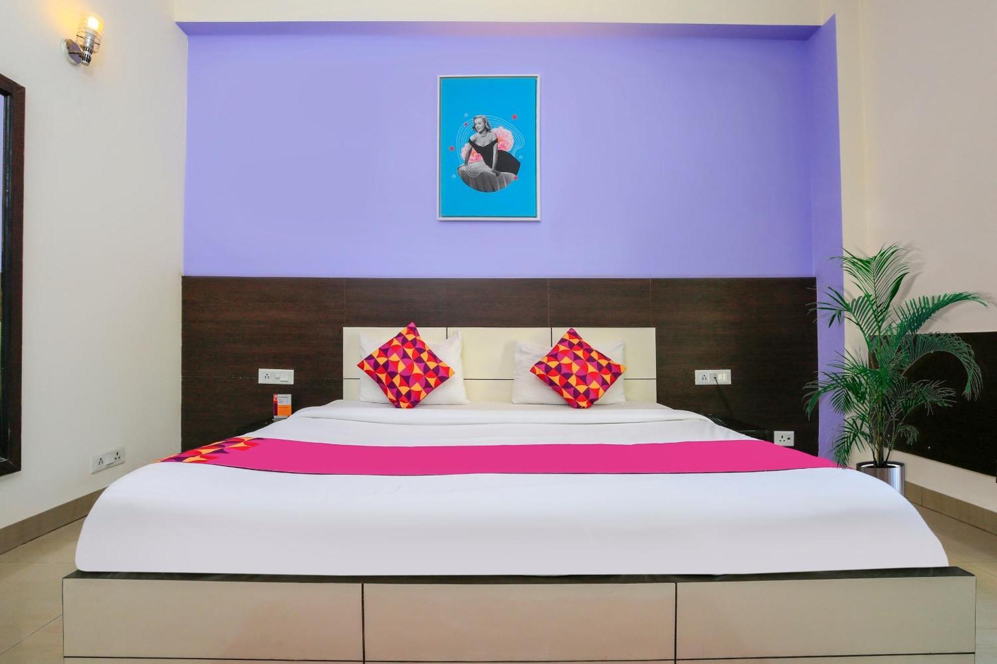 Hotel O Golf Stays Near Aravali Biodiversity Park غورغاون المظهر الخارجي الصورة
