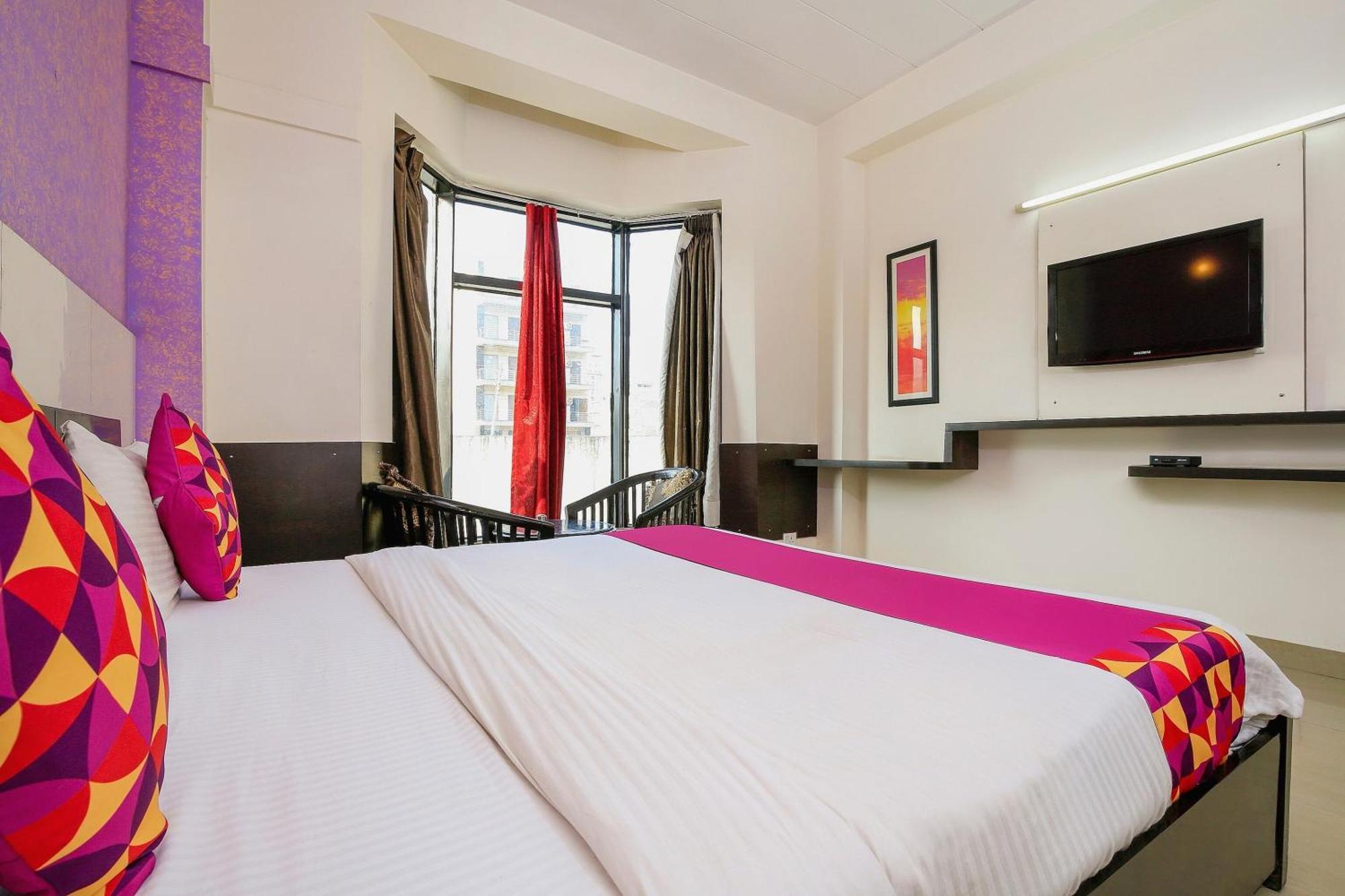 Hotel O Golf Stays Near Aravali Biodiversity Park غورغاون المظهر الخارجي الصورة